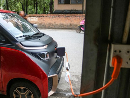 Troubleshooting Electric Vehicle Charging: Common Issues and Solutions