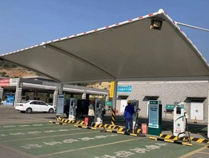Is Fast Charging or Slow Charging Better for Highway EV Charging Stations?